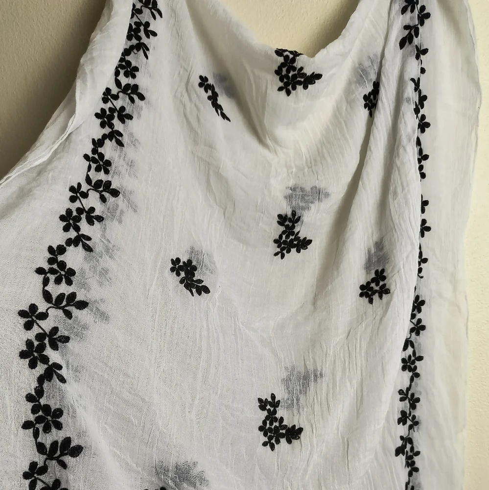 Elegant Black and White Floral Embroidery Scarf